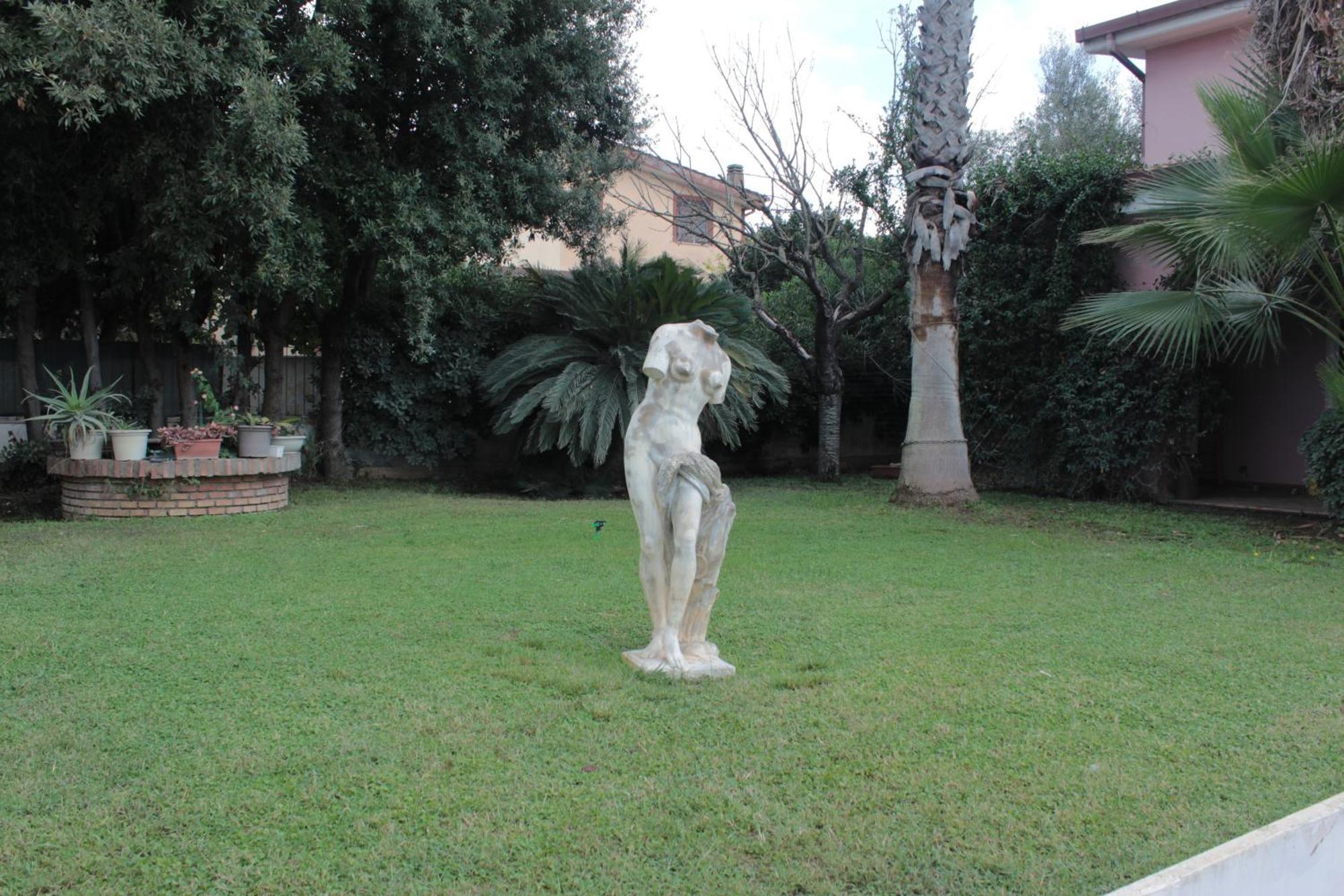 B&B Villa Giovanni Casal Palocco Exterior photo